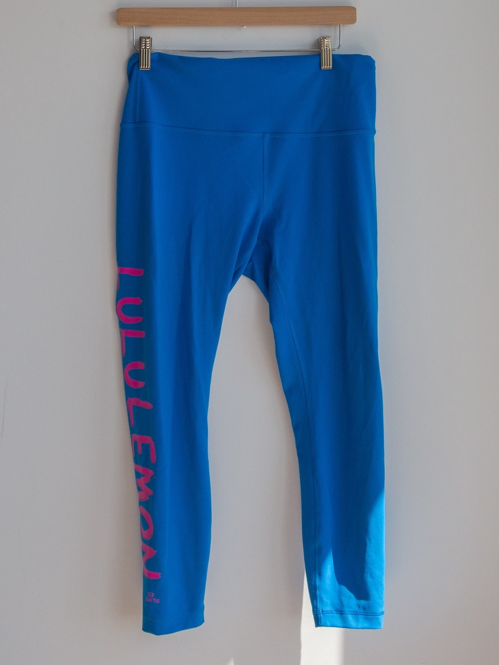 Lululemon x Ed Curtis Wunder Train HR Tight 25” Poolside Size 12